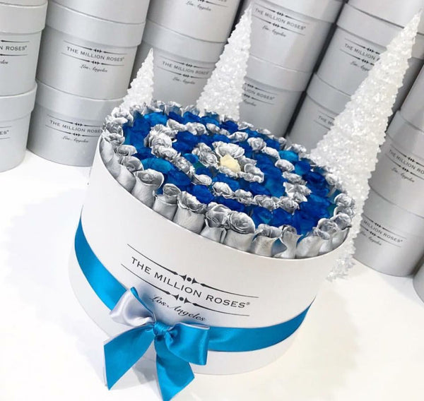 The Million Large Luxury Box - Silver & Blue Roses - The Million Roses Slovakia