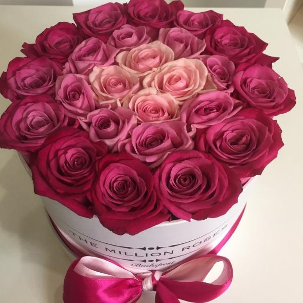 Small - 3 Mix Roses - White Box - The Million Roses Slovakia
